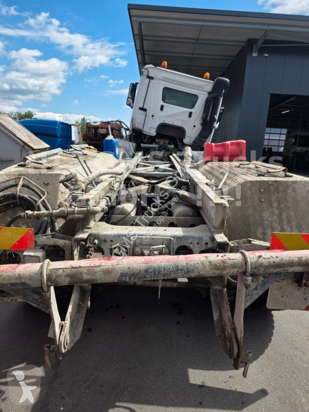 شاحنة Mercedes 4142 / 8X4 / 41ton Chassis /