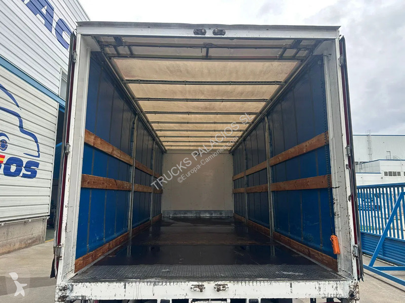 شاحنة DAF 260 FA 12ton