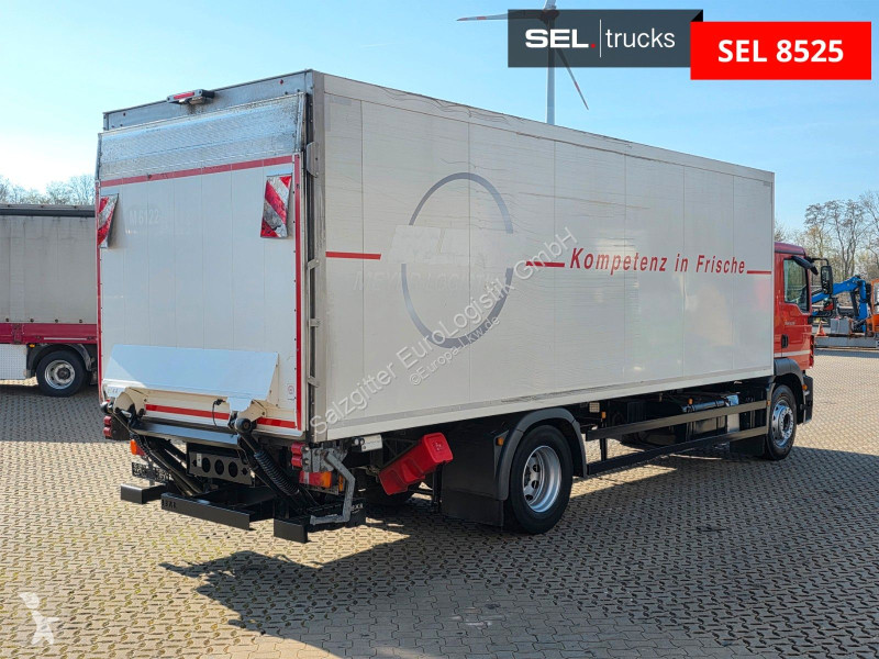 شاحنة MAN 18.250 4x2 LL / Ladebordwand /...