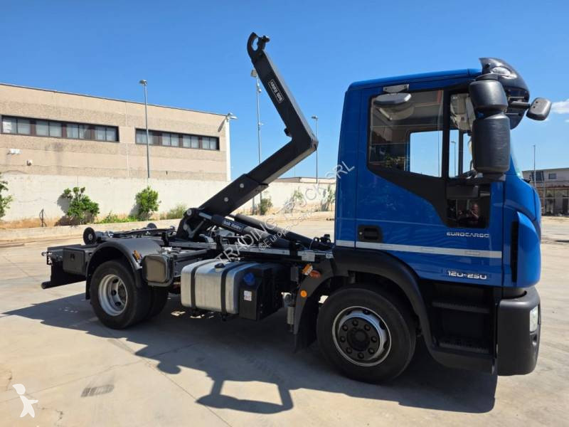 شاحنة Iveco