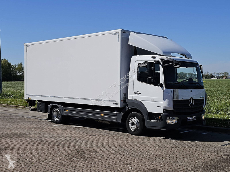 Camion Mercedes ATEGO 818 AIRCO LIFT 3 SEATS