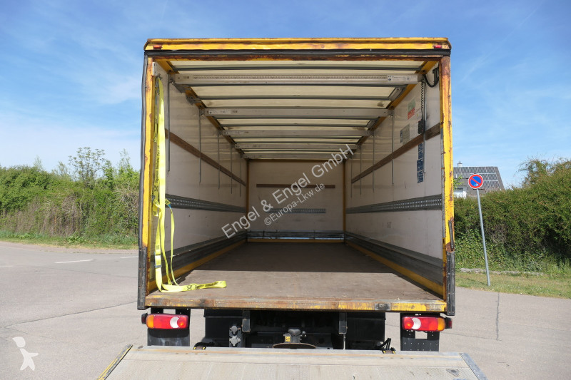 شاحنة Iveco EuroCargo ML 120 E 28 AHK LBW