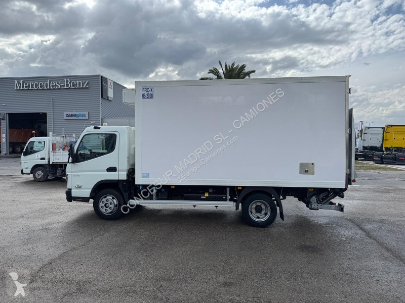 شاحنة Mitsubishi Fuso 7c18 frigorífico