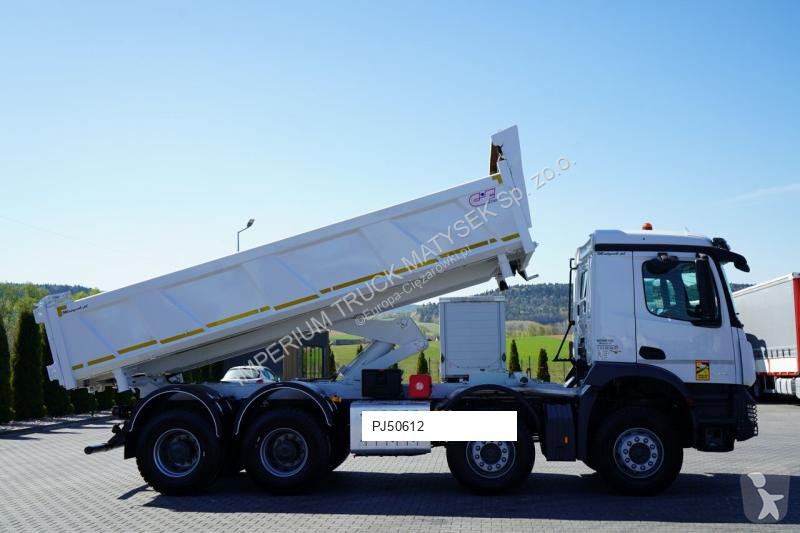 شاحنة Mercedes AROCS 3243 / 8x4 / WYWROTKA...