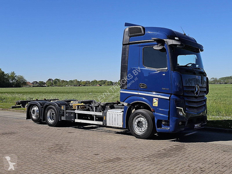 شاحنة Mercedes ACTROS 2553 OIL RETARDER 6X2*4