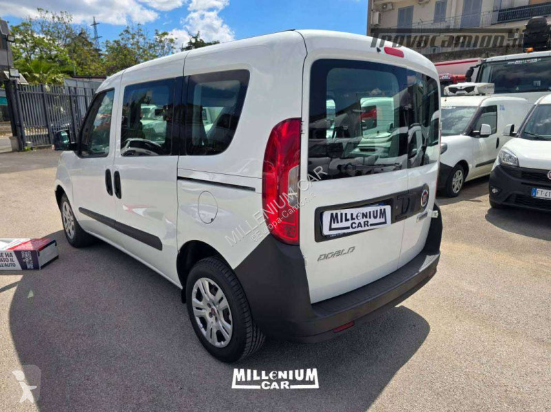 Veicolo commerciale Fiat DOBLÒ 5 POSTI...