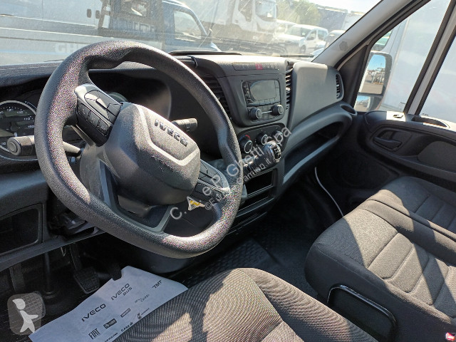 Veicolo commerciale Iveco Daily 35C14