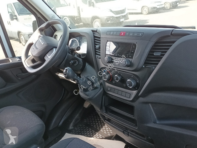 شاحنة Iveco Daily 35C14