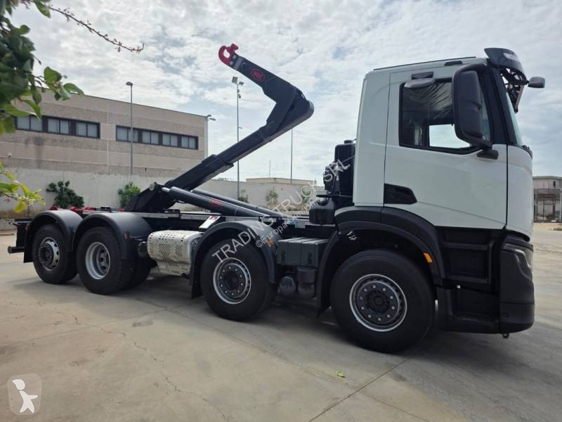 شاحنة Iveco