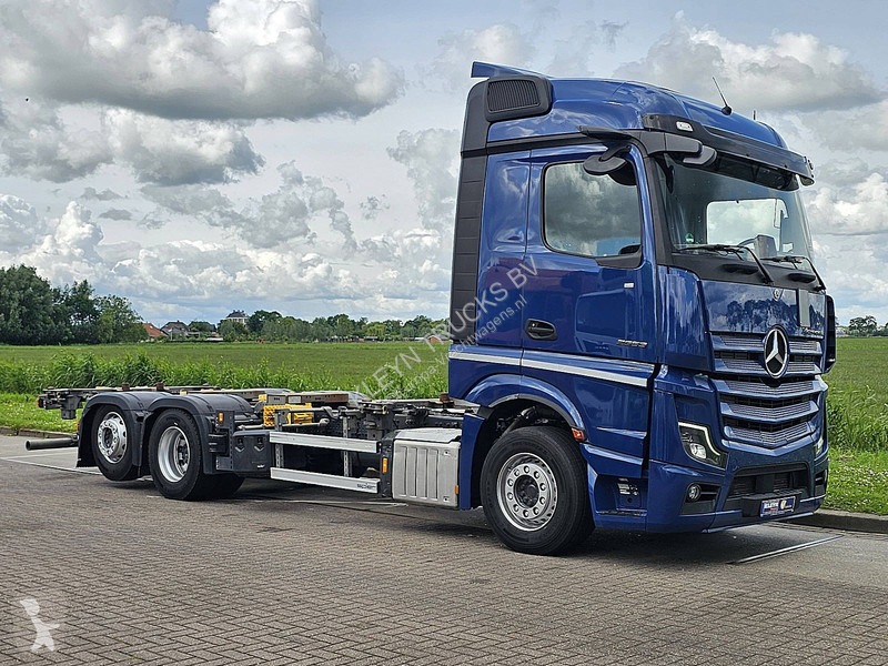 شاحنة Mercedes ACTROS 2553 OIL RETARDER 6X2*4