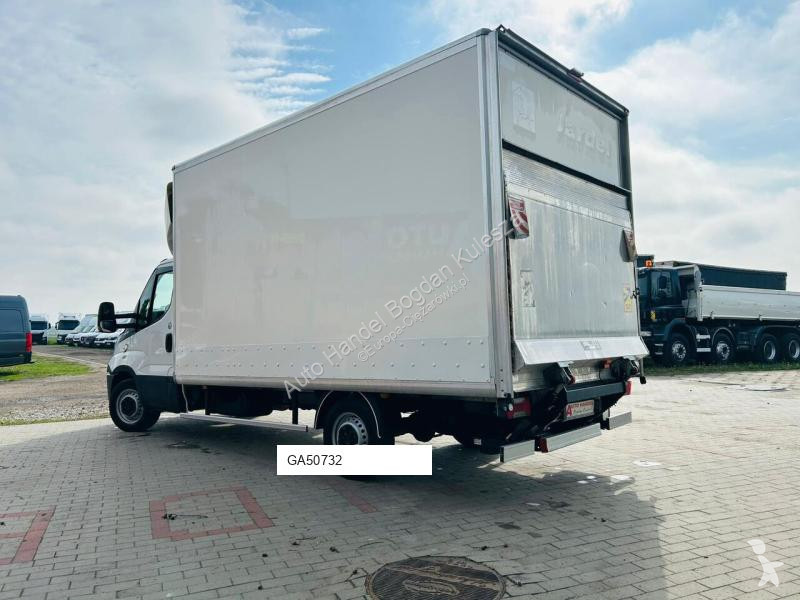 Furgoneta Iveco 35-160