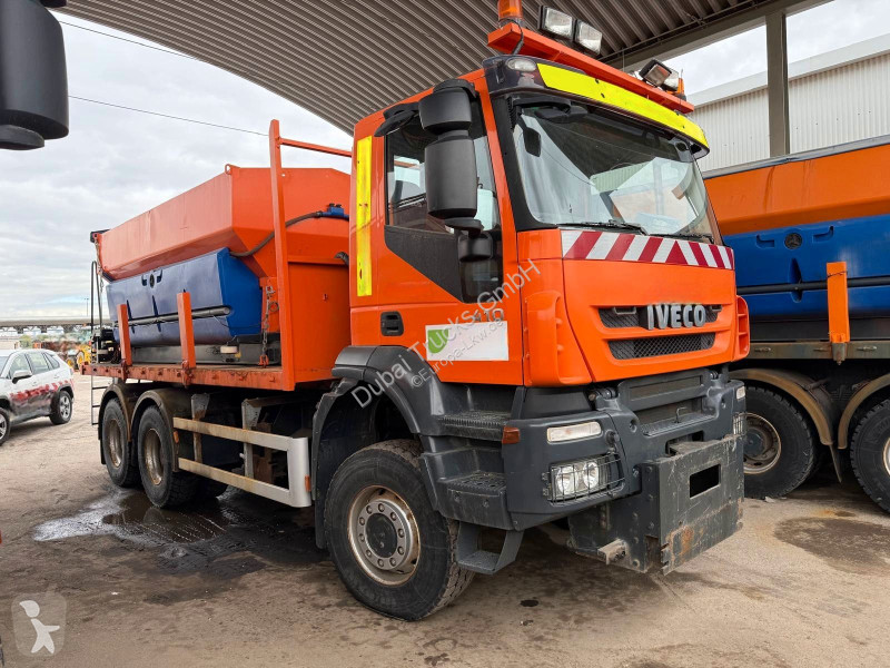 شاحنة Iveco...
