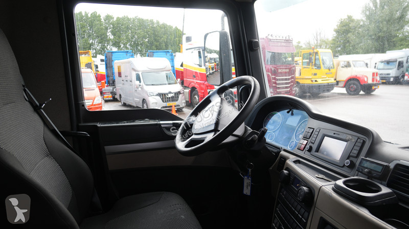 شاحنة MAN TGL 12.190 Closed box truck