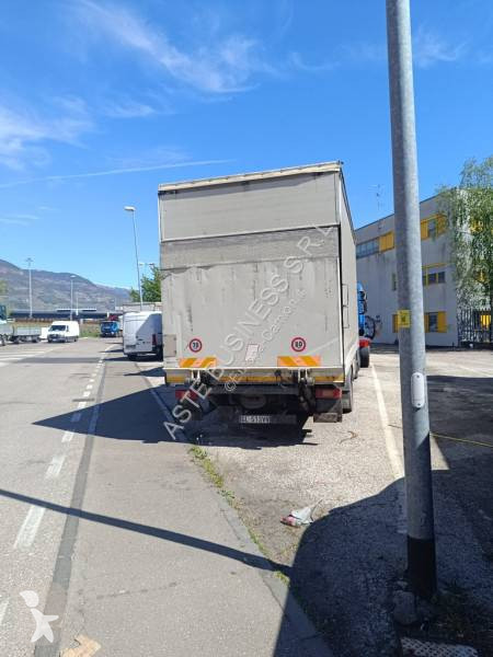شاحنة Iveco