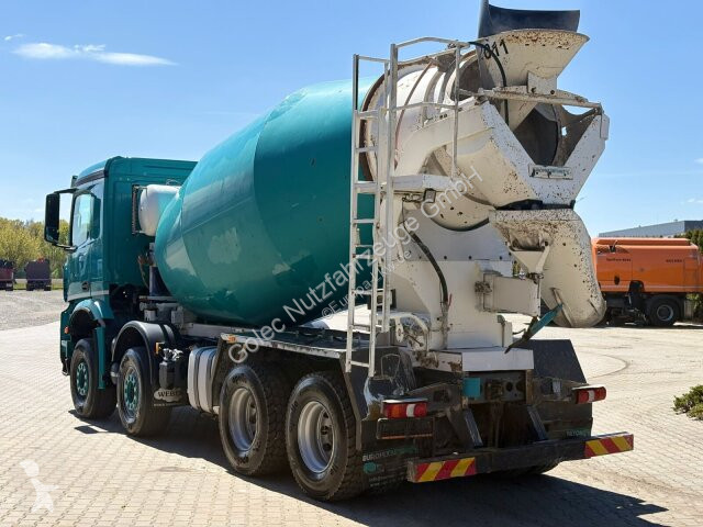 Camion Mercedes AROCS 3740 8x4 Betonmischer...