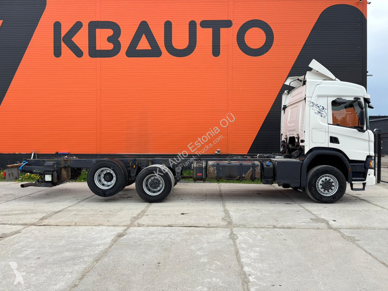 شاحنة Scania P410 4x4+2 HYDRAUICS / FRONT AXE 9T