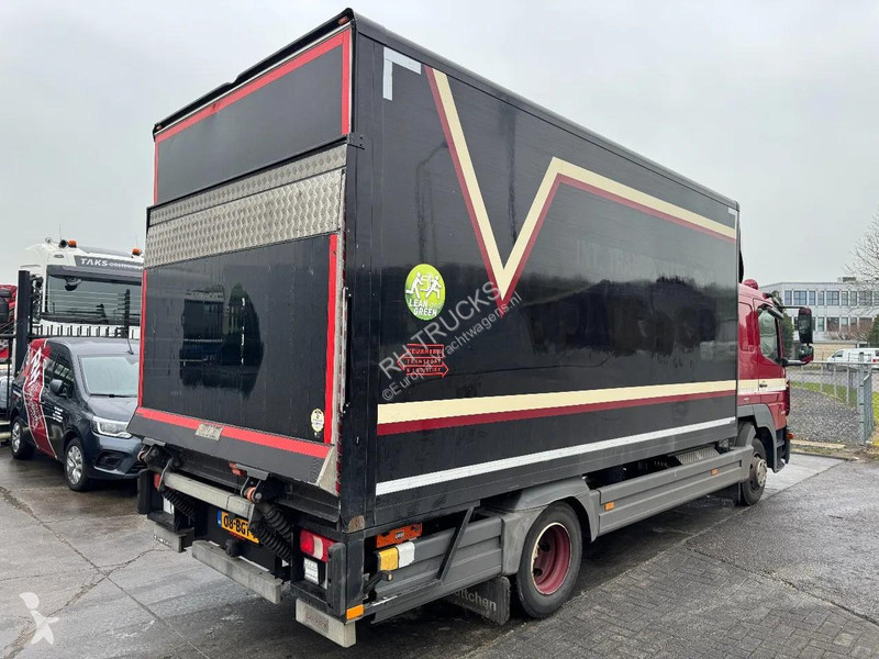 شاحنة Mercedes 1016 4X2 - EURO 6 + DHOLLANDIA LIFT