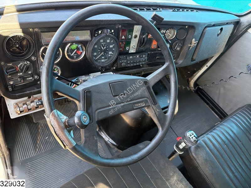 Lastbil Volvo N 1064 6x4, leaf suspension, PTO,...