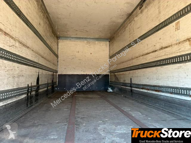 شاحنة Iveco 140
