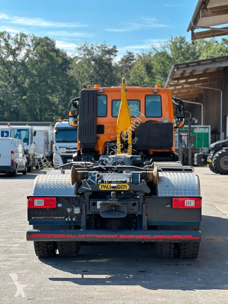 شاحنة Iveco XWay 480 8x4 BL  PALFINGER P24A AK...