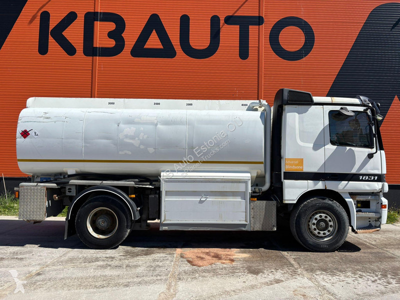 Camion Mercedes 1831 4x2 TANK 11000 l