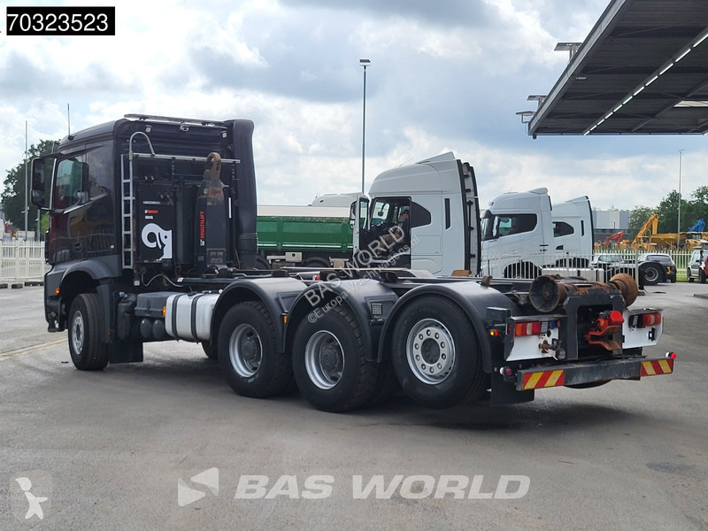 Camion Mercedes 3253 8X4 HIAB XR24ZL59...