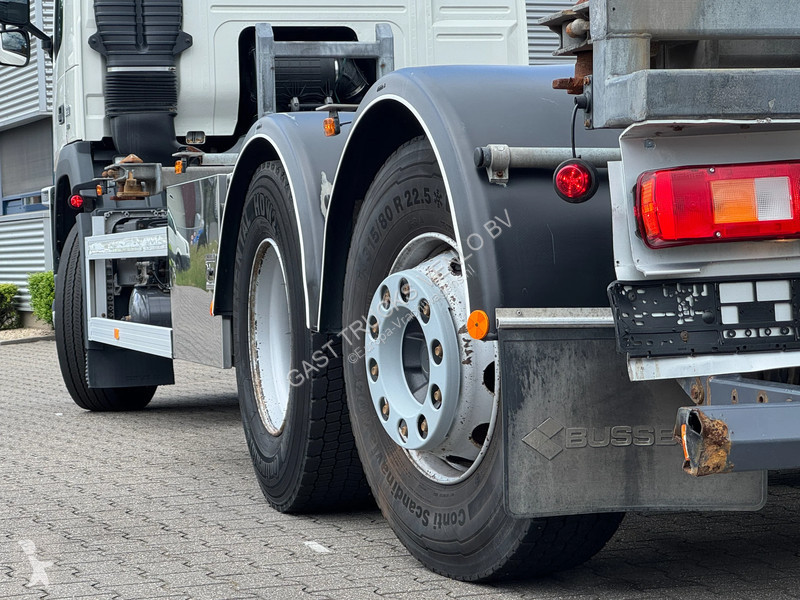 شاحنة Volvo 330 6x2*4 BDF + Lift Only 309Tkm!...