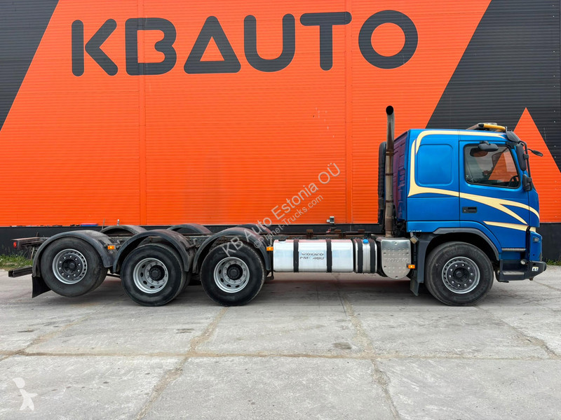 شاحنة Volvo 460 8x4*4 CHASSIS L=6726 mm