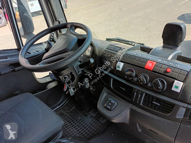 شاحنة Iveco Eurocargo ML180E25