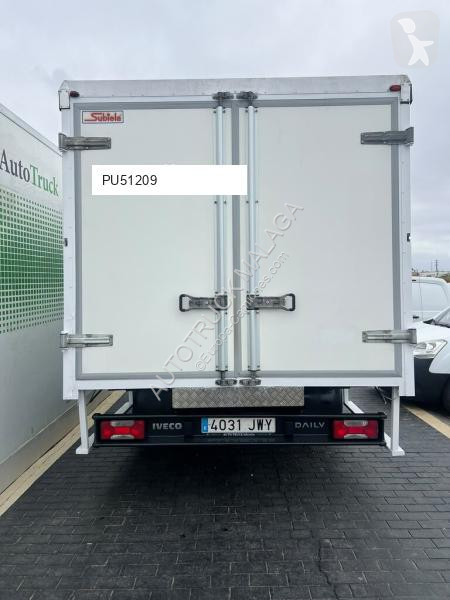 شاحنة Iveco 70C15 BOTELLERO