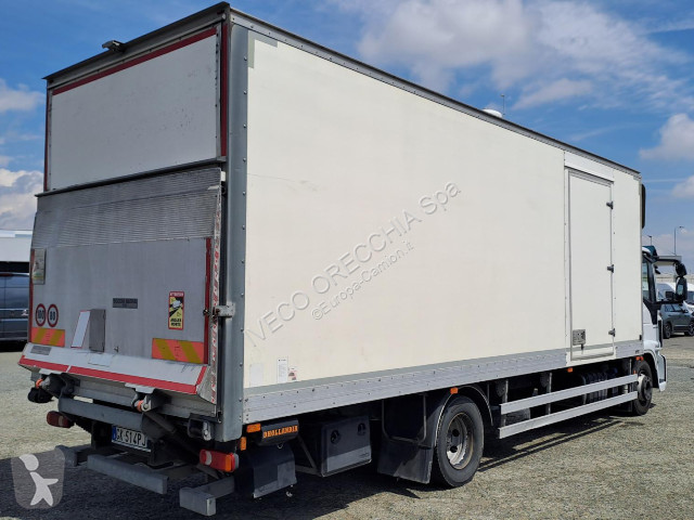 شاحنة Iveco EUROCARGO 120E22/P