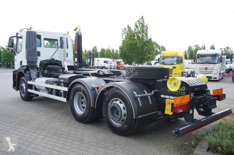 Камион Iveco
