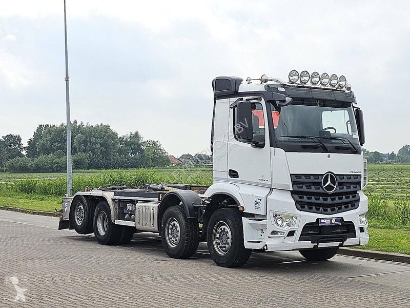 شاحنة Mercedes ARCOS 3243