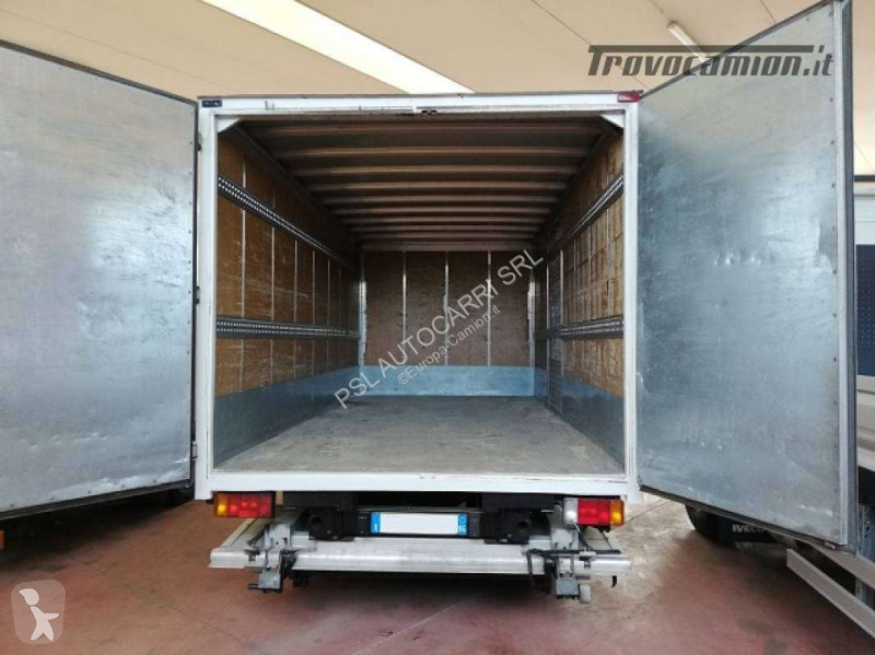 شاحنة Iveco 75E18