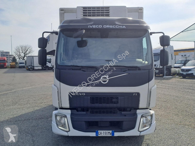 شاحنة Volvo FL100