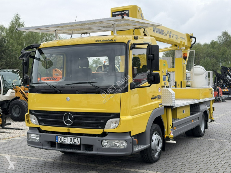 Camion Mercedes Zwyżka WUMAG WT 170 17m w bok...