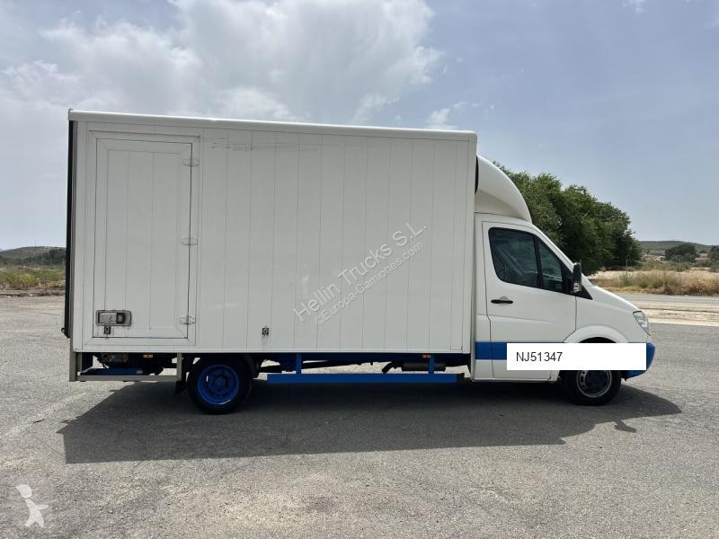 شاحنة Mercedes sprinter 515