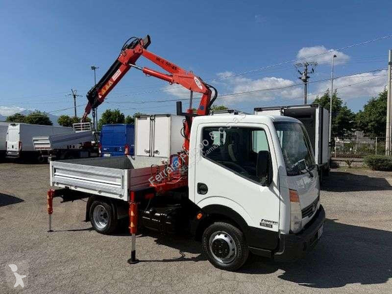 شاحنة Nissan cabstar 35.13