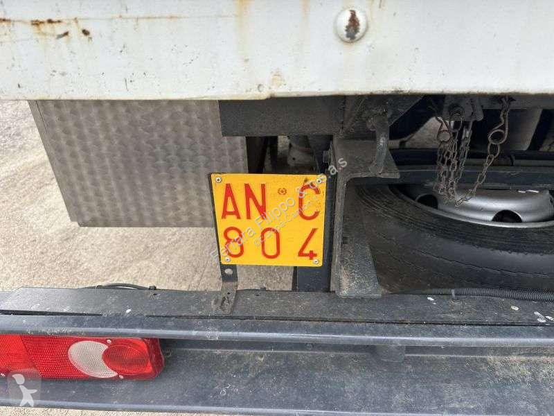 شاحنة Renault MACCHINA OPERATRICE