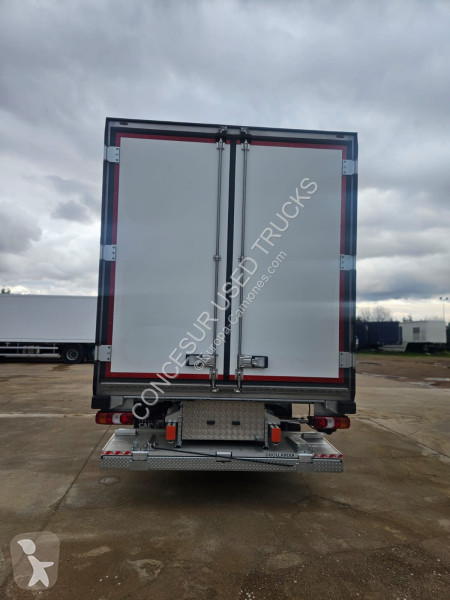 Mercedes  1832 L Frigorífico truck