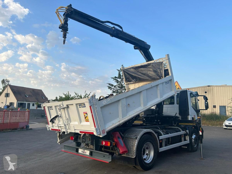 شاحنة Iveco 160E28
