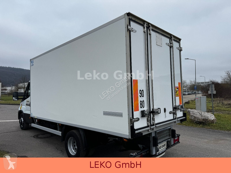 شاحنة Iveco 70C18 Mit Carrier Xr 500