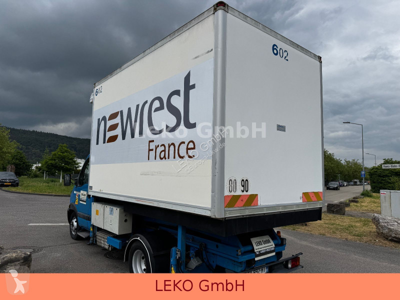 شاحنة Renault 65.150 Flughafen wagen