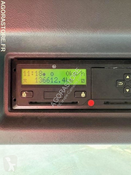 Vehículo de limpieza viaria Scania P280