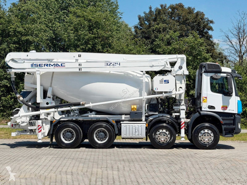 Камион Mercedes AROCS 3743 * Betonpumpe + FUNK...