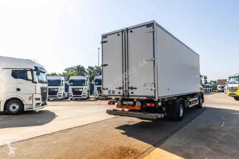Lastbil Renault  D19 WIDE 320+HAYON BAR 2 T.