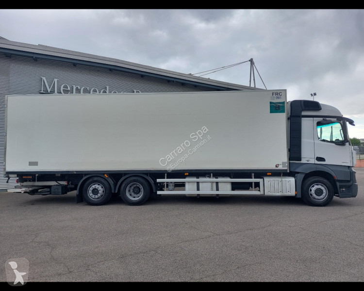 شاحنة Mercedes 4 25 6x2
