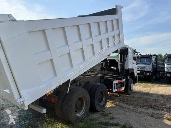 شاحنة Howo Sinotruk - 10wheels 6*4 dump truck