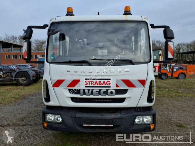 شاحنة Iveco 80E 19DE
