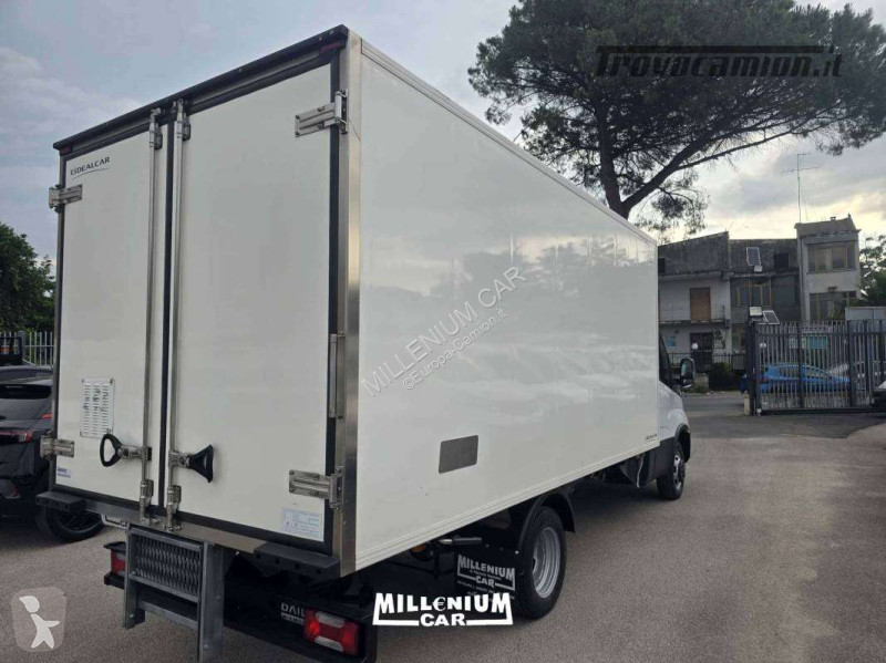 شاحنة Iveco 35-18 HI MATIC 2021 CELLA 4,40 ATP